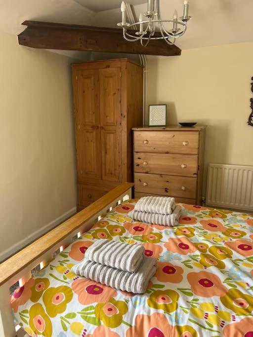 Wish End Cottage Ratton ภายนอก รูปภาพ