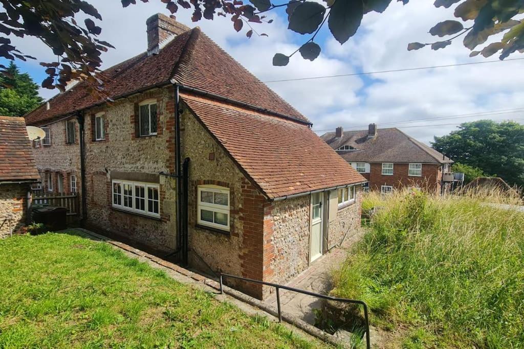 Wish End Cottage Ratton ภายนอก รูปภาพ