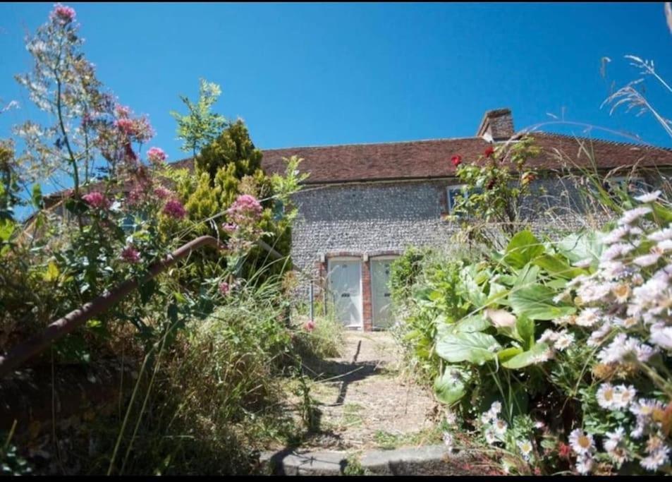 Wish End Cottage Ratton ภายนอก รูปภาพ
